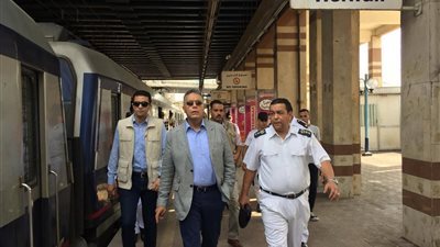 مترو الأنفاق يتابع إنشاء منافذ جديدة لصرف التذاكر بالمحطات