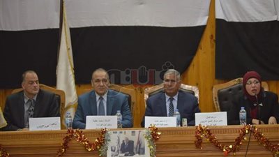 تعليم القاهرة وتربية عين شمس ينفذان مشروع إعداد 100 قائد متمكن مُبدع