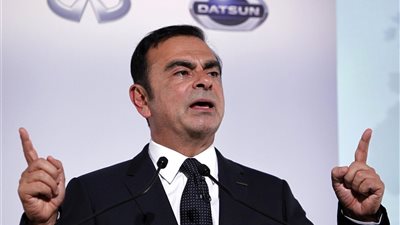 استقالة كارلوس غصن من منصبه بشركة «رينو»