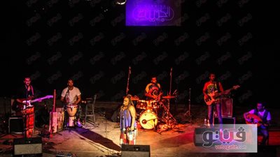 بالفيديو والصور.. «لوبيريا» تطوف بإبداعتها في مهرجان «حي» بالجنينة