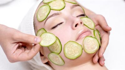 لصاحبات البشرة الدهنية.. ماسك الخيار الحل المثالي للتخلص من الحبوب