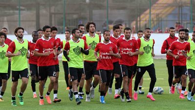 الأهلي يعود للتدريب على فترتين في معسكره بأكتوبر