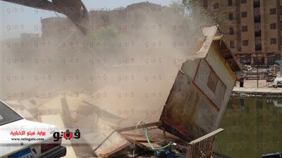 بالصور.. حملة لإزالة التعديات على ضفاف ترعة الشرقاوية بشبرا الخيمة