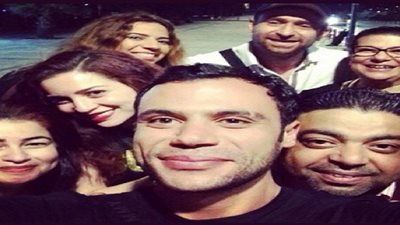 محمد عادل إمام ونضال الشافعى يحتفلان بتصوير 