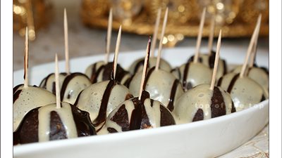 كرات الشيكولاتة بالفانيليا.. حلوى خفيفة فى عيد الحب