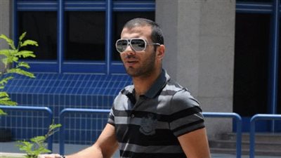 عماد متعب يقضي إجازة الأهلي في اليونان