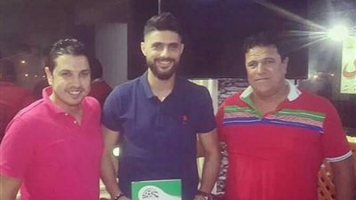 هاني العجيزي يوقع للرجاء موسمين