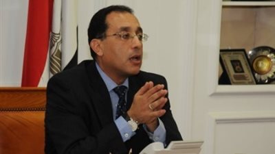 مواطن يستغيث: وزير الإسكان «باع لنا الوهم»