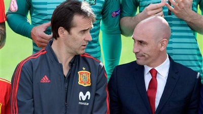 إقالة المدير الفني لمنتخب إسبانيا قبيل انطلاق كأس العالم