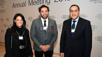 مدبولي يحتفي بشاب مصري اختارته إدارة «دافوس» للمشاركة في المنتدى