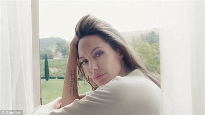 أنجلينا جولي تكشف نظرتها لحياتها بعد 10 سنوات