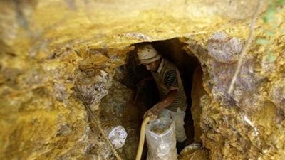 إزالة التعديات على مناجم الذهب بالبحر الأحمر