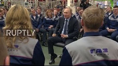 بالفيديو.. بوتين يتحسر على مستوى المنتخب الروسي لكرة القدم