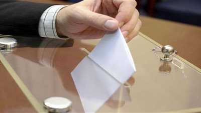 4 أسباب وراء تحرير توكيلات لشخصيات لم يعلنوا الترشح للرئاسة.. المجاملات السياسية ونقص الوعي الأبرز.. قصر فترة تقديم الأوراق ضمن القائمة.. والانسحابات سبب «لخبطة المواطنين»