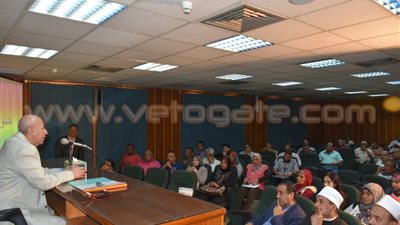 بالصور.. محافظ أسوان يعلن خطوات مبادرة أسبوع النظافة