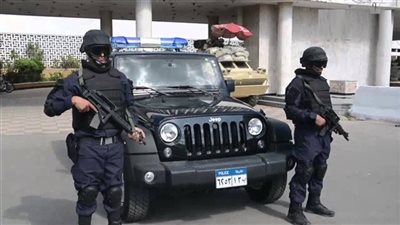 تشديدات أمنية وانتشار للأكمنة الثابتة بمطار القاهرة