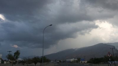 خبير أرصاد: انخفاض درجات الحرارة وزيادة نسبة الرطوبة بدءا من الغد