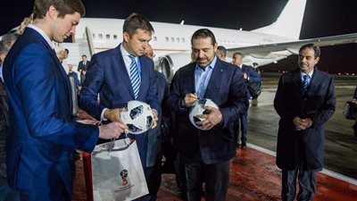 «الحريري» يصل موسكو لحضور بطولة كأس العالم (فيديو)