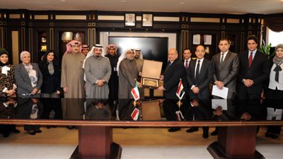 مصر والكويت تبحثان تنظيم خدمات النقل الجوي بين البلدين