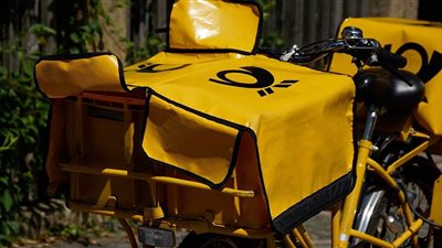 سويدي يتلقى طردا بريديا بدلا من بوتين