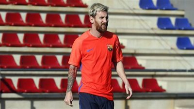 «ميسي» يشارك في تدريبات برشلونة وعودة «نيمار»