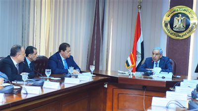 وزير التجارة يترأس اجتماع مجلس الأعمال البرتغالي المشترك