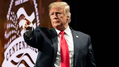 ترامب يعلن تكليف مارك إسبير قائما بأعمال وزير الدفاع