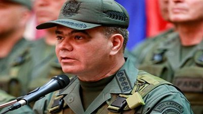وزير دفاع فنزويلا يؤكد حدوث «انقلاب» في البلاد ضد مادورو
