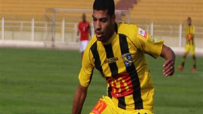 الزمالك يقترب من حسم انتقال على فتحي للقلعة البيضاء