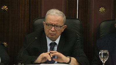 خلاف حول إعادة تسمية قانون المناقصات والمزايدات