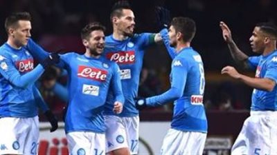 نابولي يتصدر الدوري الإيطالي بالفوز أمام بولونيا 3/ 1 (فيديو)