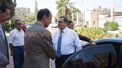 بالفيديو.. محافظ الفيوم الجديد يتسلم مهام عمله