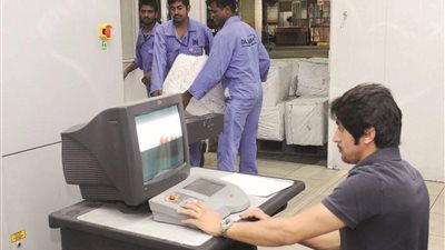 صادق: توجه دولي لتطوير أساليب التفتيش على الشحن الجوي والبريد