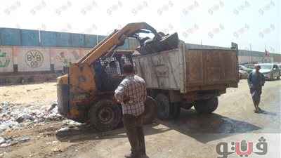 بالصور.. رفع 1600 طن مخلفات من طريق الإخلاص في العمرانية