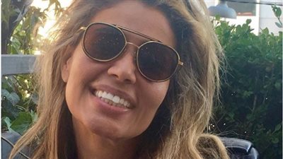 زوجة عمرو دياب تزور لبنان للاطمئنان على أملاك عائلتها