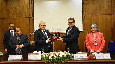 الخشت: وضع الآثار المصرية لا يرضي أحد