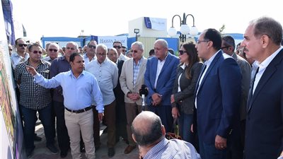 مدبولي يتفقد محطة صرف صحي قرية إسكندرية التحرير بأسيوط