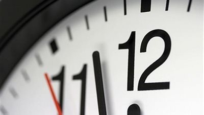 تفاصيل الساعات الحاسمة قبل تراجع الحكومة عن «التوقيت الصيفي».. ابتعدت عن إشعال معركة مع البرلمان.. «دعم مصر» حذّر من الصدام.. اتصالات بين عبد العال وإسماعيل لاحتواء الأزمة.. والنوا