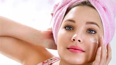 في أول أيام العيد.. ماسك طبيعي يخلصك من البقع الغامقة بالبشرة