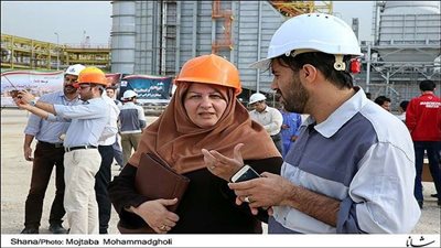 تعيين أول امرأة إيرانية في منصب وكيل وزارة