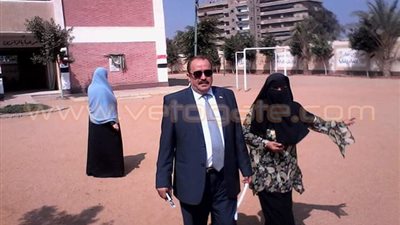 بالصور.. إحالة العاملين بمدرسة خميس للتحقيق لتغيبهم عن العمل ببلبيس