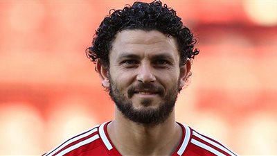 حسام غالي يبلغ الأهلي باعتزاله الموسم المقبل