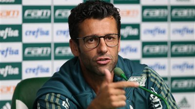 تجدد ظاهرة رحيل المدربين عن الدوري.. استقالة مضوي من الإسماعيلي بعد تراجع النتائج.. محمد عمر وعماد سليمان يعتذران للاتحاد والحرس.. ظروف أسرية تبعد كالديرون عن النجوم.. وفسخ عقد فالنتيم مع بيرميدز