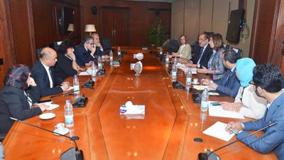 5 وزارات تضع ملامح احتفالية 