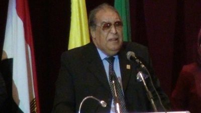 «أبو المكارم» يفوز بجائزة الدولة للرواد في مجال العلوم الزراعية