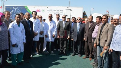 بالصور.. افتتاح أول مستشفى ميدانى متنقل في سوهاج