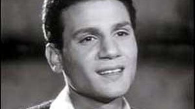 عبد الحليم حافظ يروي أسراره إلى «آخر ساعة»