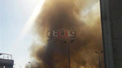 حريق يتسبب في إعاقة المرور بطريق القاهرة الإسكندرية الصحراوي