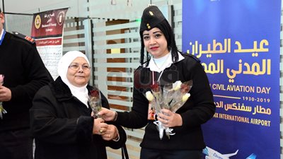 وصول أولى رحلات مصر للطيران إلى مطار سفنكس قادمة من أسوان