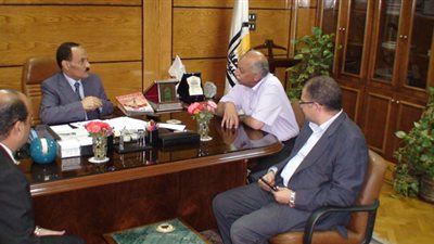 تعيين 8 رؤساء أقسام جدد بكليات جامعة أسيوط